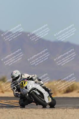 media/Mar-22-2025-CVMA (Sat) [[462c0ffedb]]/Race 13-Amateur Supersport Middleweight/